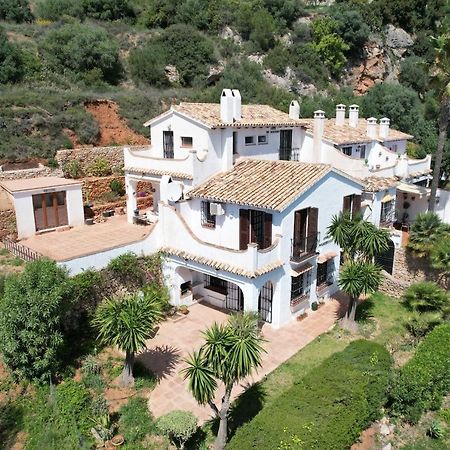 Terraced House In The Mountains With Fantastic View Villa Málaga Eksteriør billede