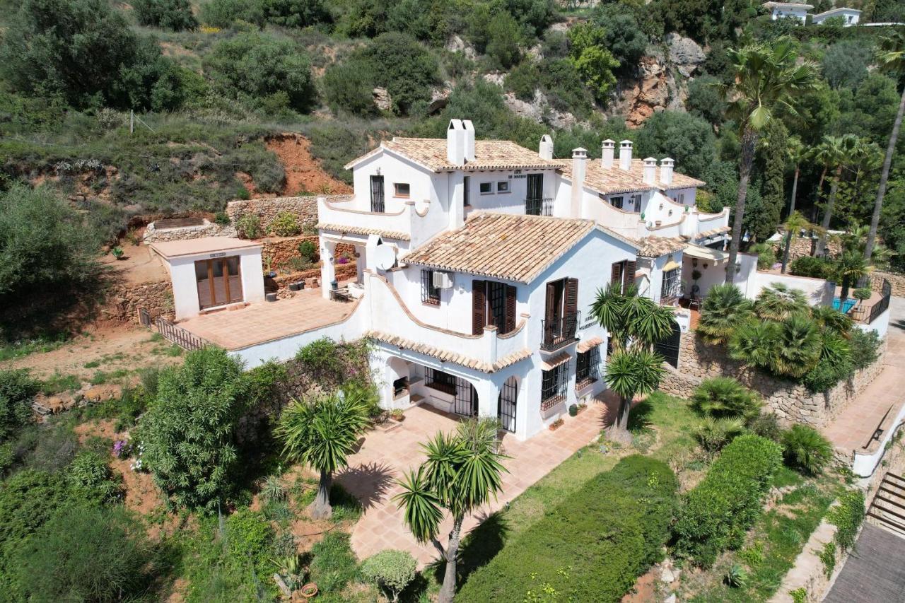 Terraced House In The Mountains With Fantastic View Villa Málaga Eksteriør billede